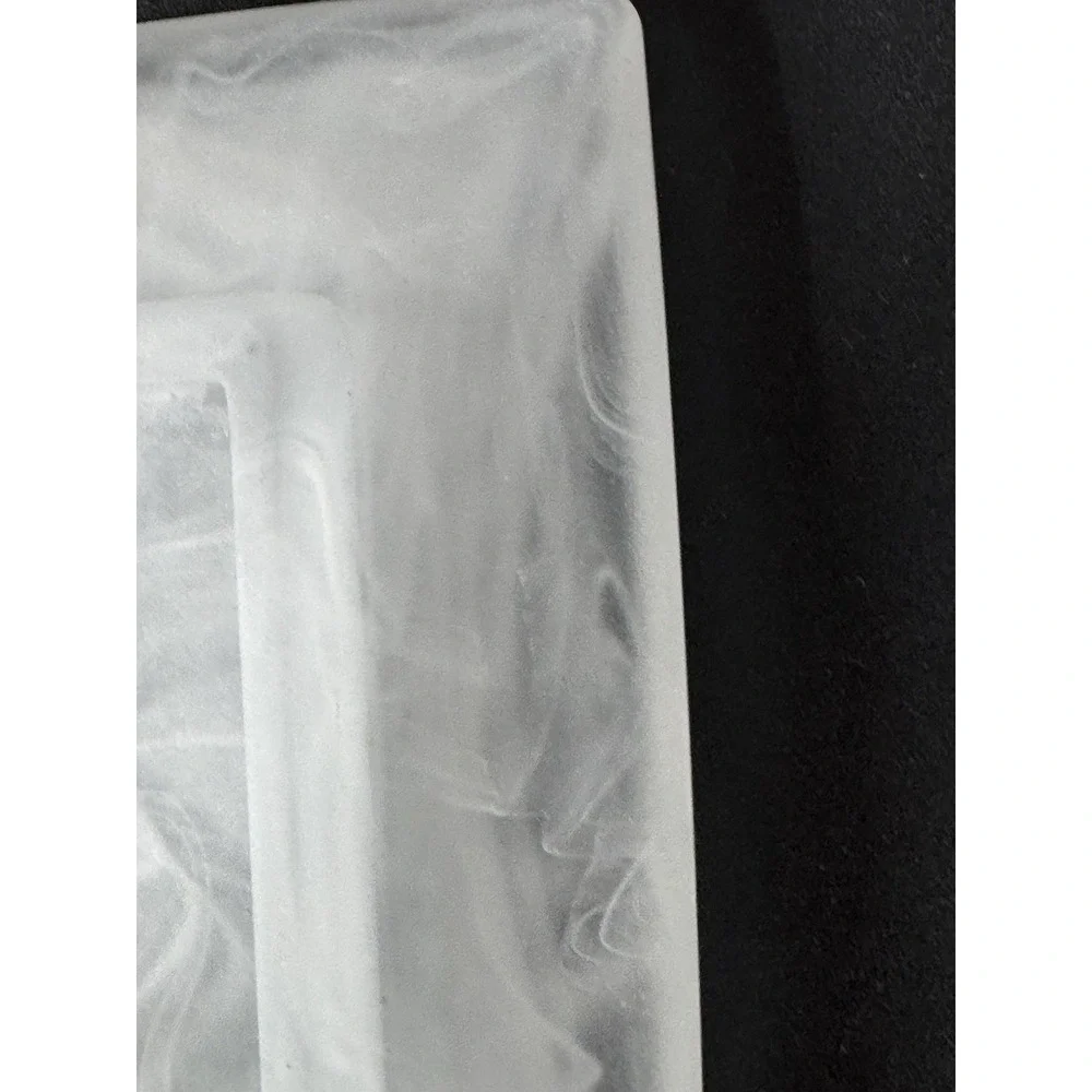 White‎ Swirl Glass Plate by PartiLites Indulgences